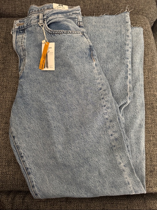 Mango Denim - Women’s Light Wash Jeans - Classic Straight Fit